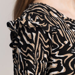 OLIA - SUKIENKA DAMSKA Z RĘKAWAMI ¾ I WZOREM