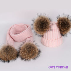 WYJĄTKOWO CIEPŁY KOMPLET: CZAPKA I SZALIK CUTEPOMPOM®